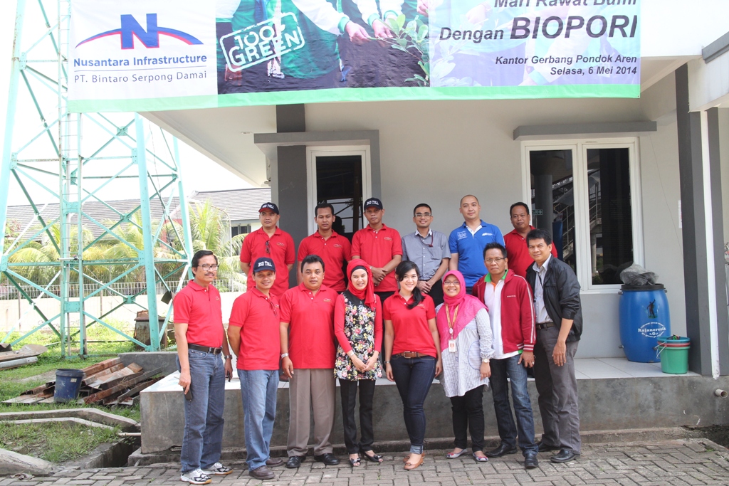 0506 Margautama Nusantara Adakan Program Lubang Resapan Biopori